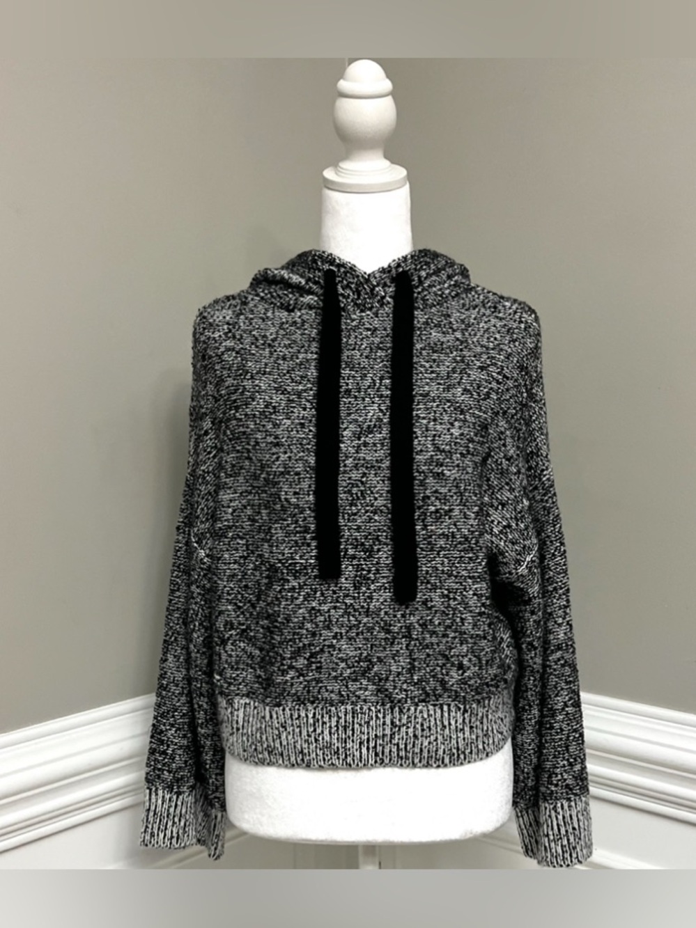 Anthropologie Oversized Ruby Moon Marled Cropped Hooded Sweater